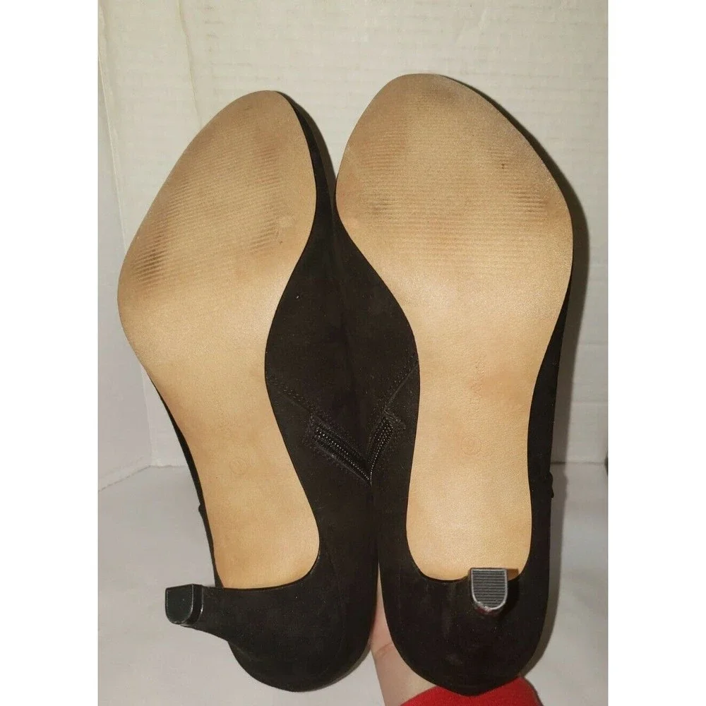 Kelly & Katie Elegant Black Ankle Booties - Picture 9 of 11